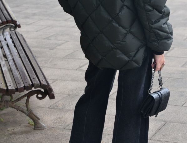 Mariona Planas in the Lempelius Fia Barn Jacket, minimalist urban outerwear for women with modern elegance.