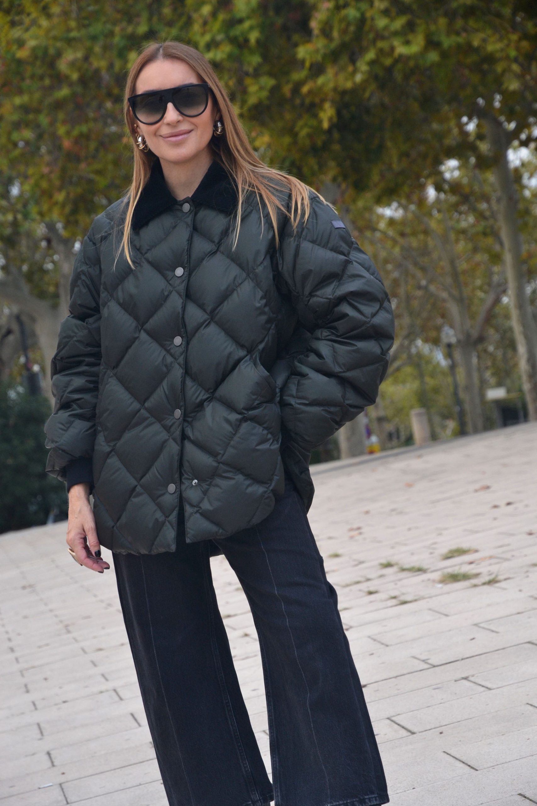 Mariona Planas wearing the Lempelius Fia Barn Jacket, timeless German design and understated sophistication.