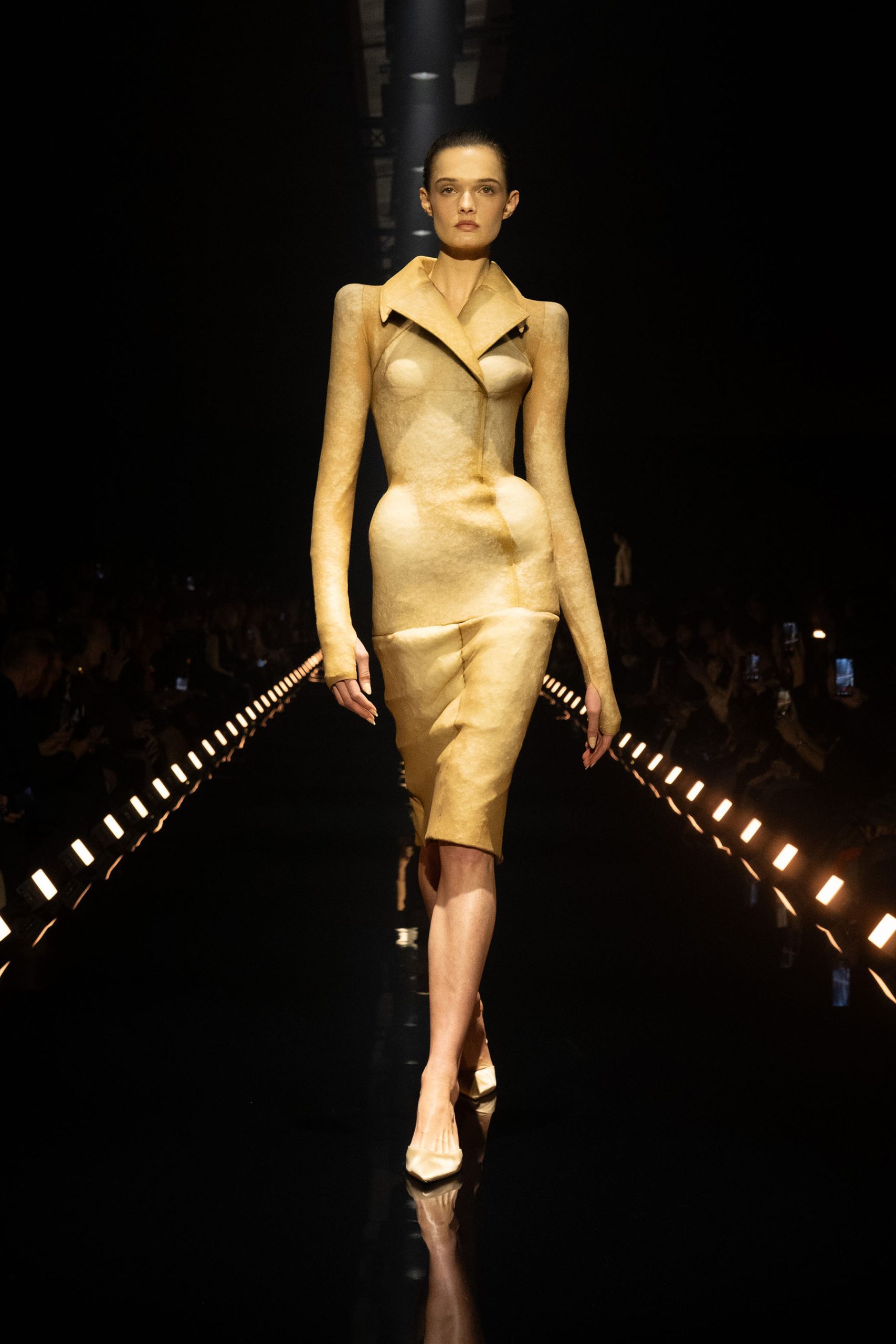 Schiaparelli Ready-to-Wear Otoño-Invierno 2026-2027 Esfinge