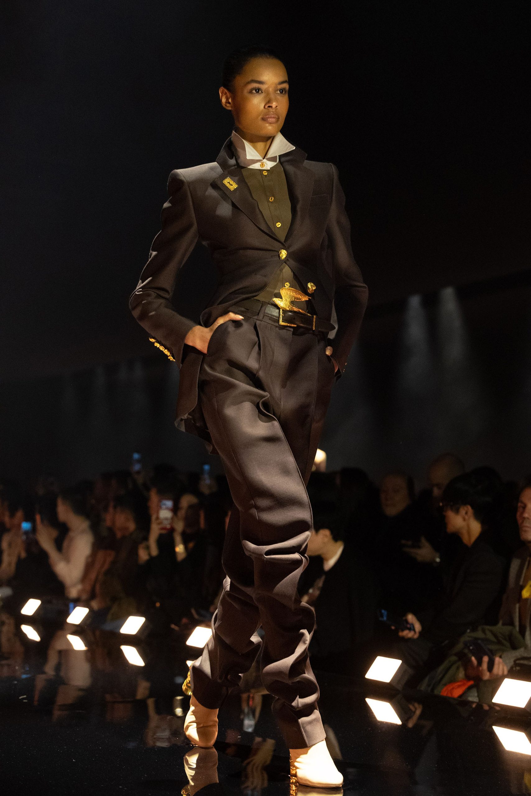 Schiaparelli Ready-to-Wear Otoño-Invierno 2026-2027 Esfinge